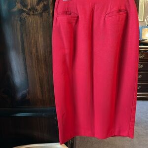BeLow the knee, red pencil skirt